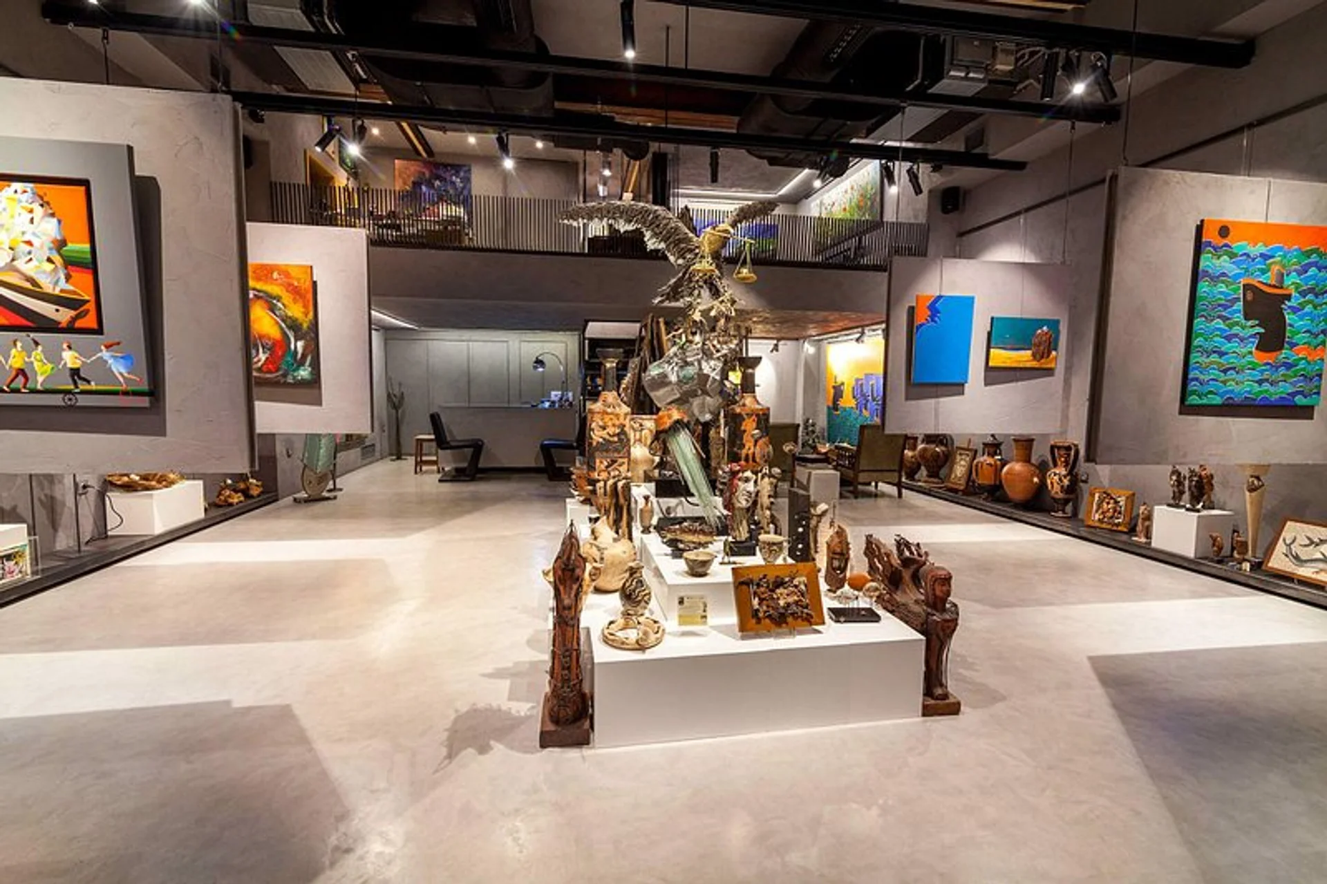 Pandora Art Gallery