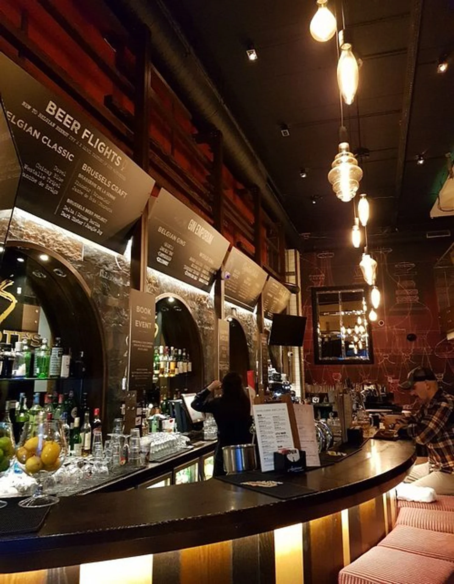 Scott's Cafe-Bar