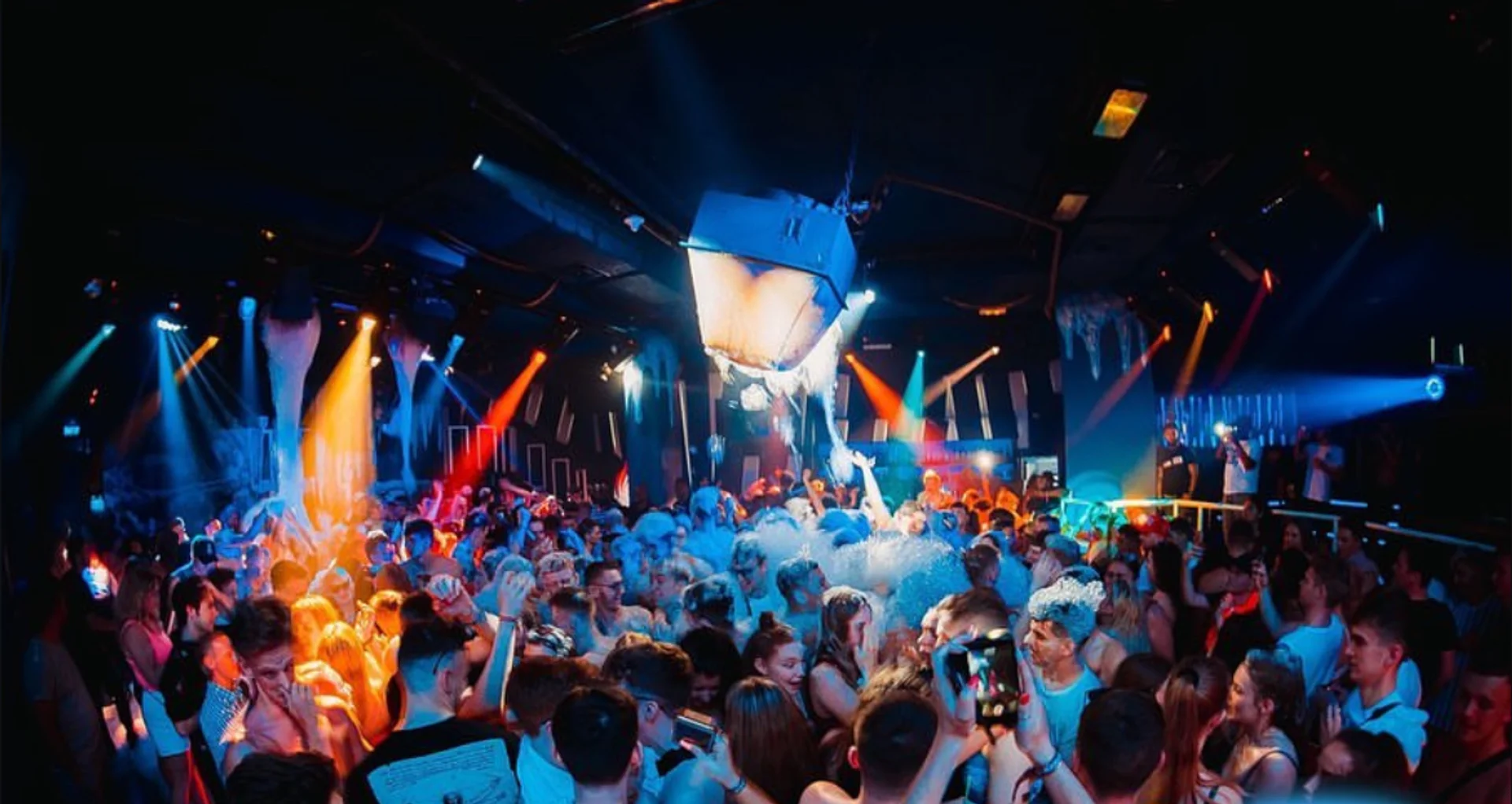 Club Ice