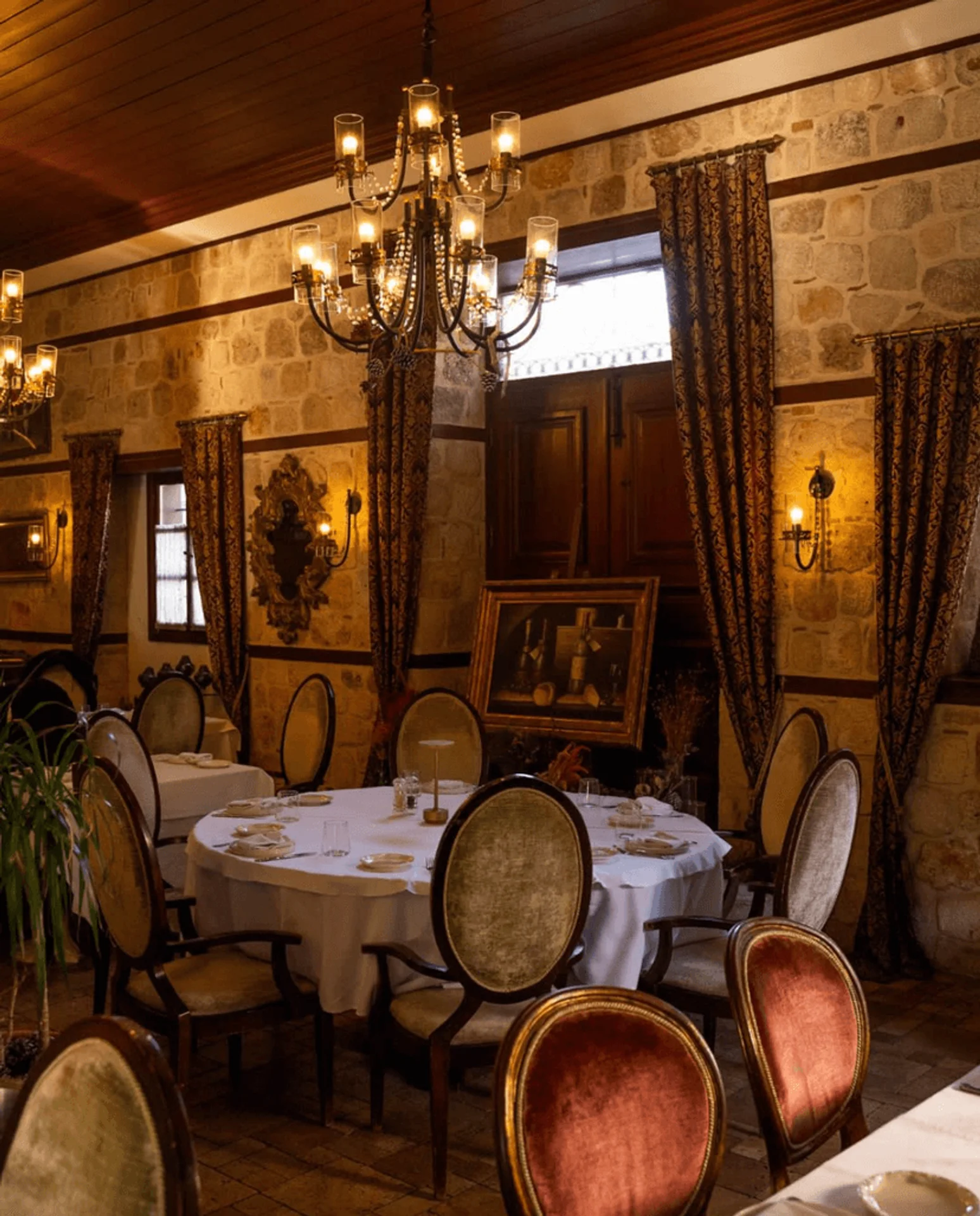 Seraser Fine Dining Restaurant