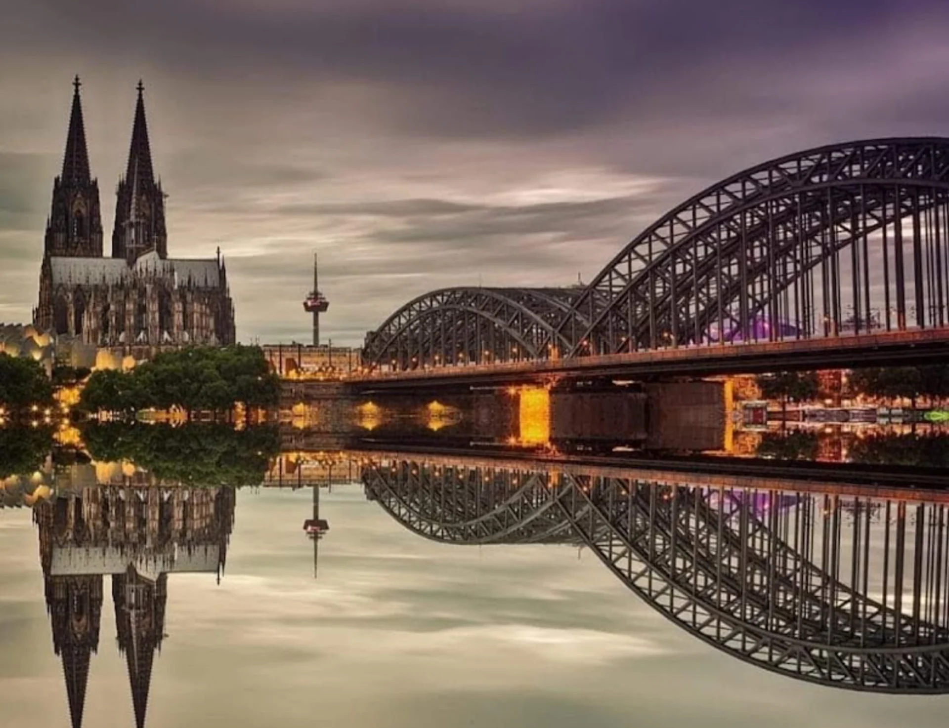 Hohenzollern Bridge (Hohenzollernbrücke)