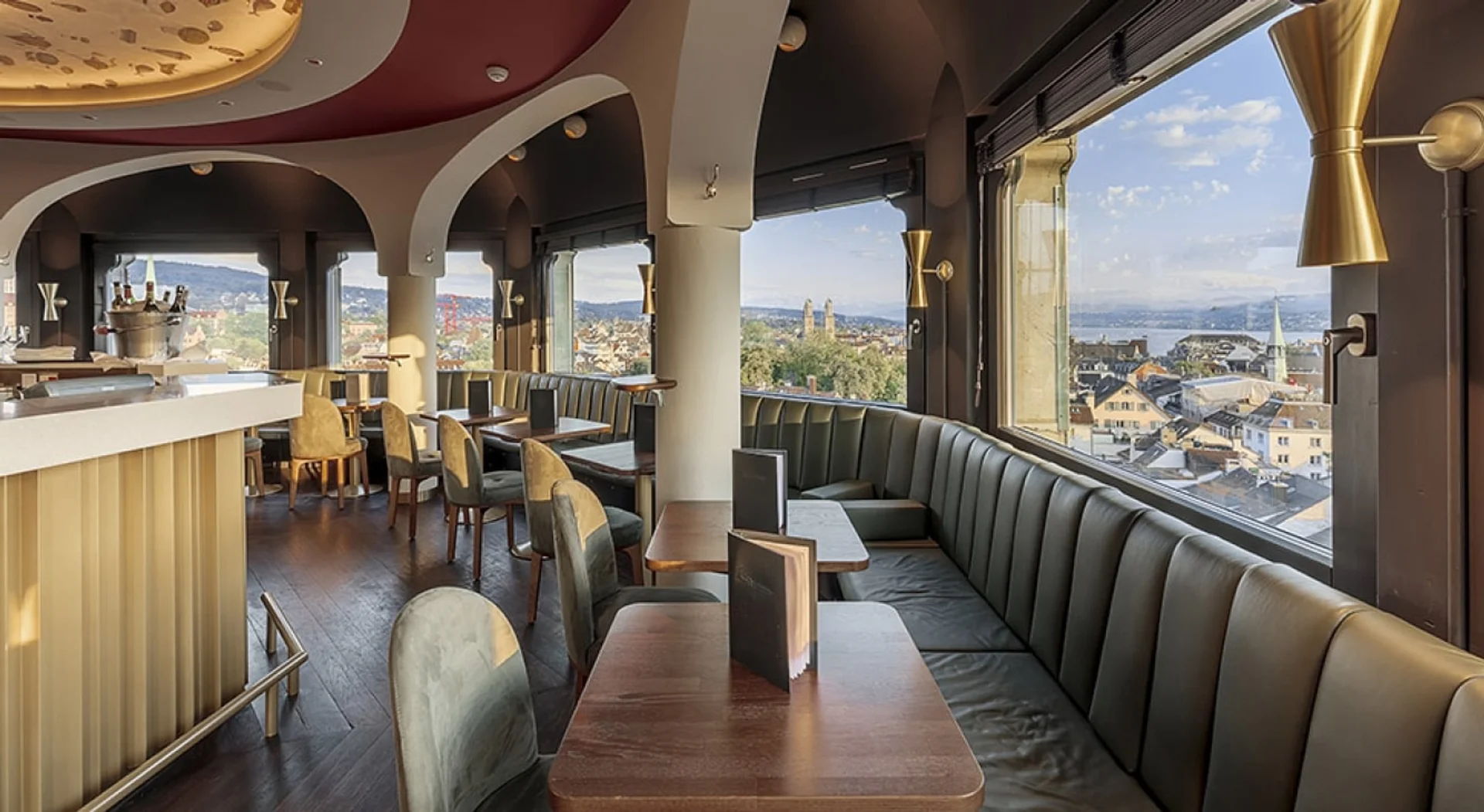 Jules Verne Panoramabar