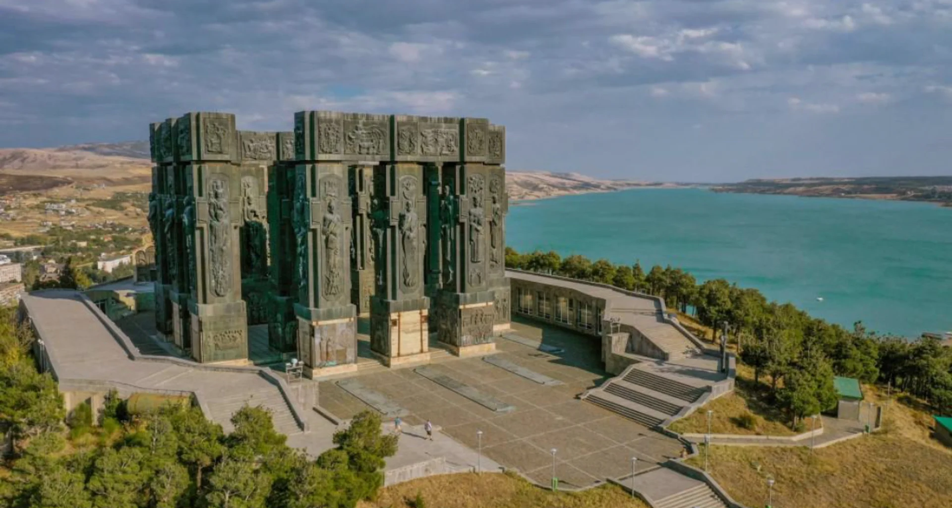 Memorial «History of Georgia» (Jvari Mam)