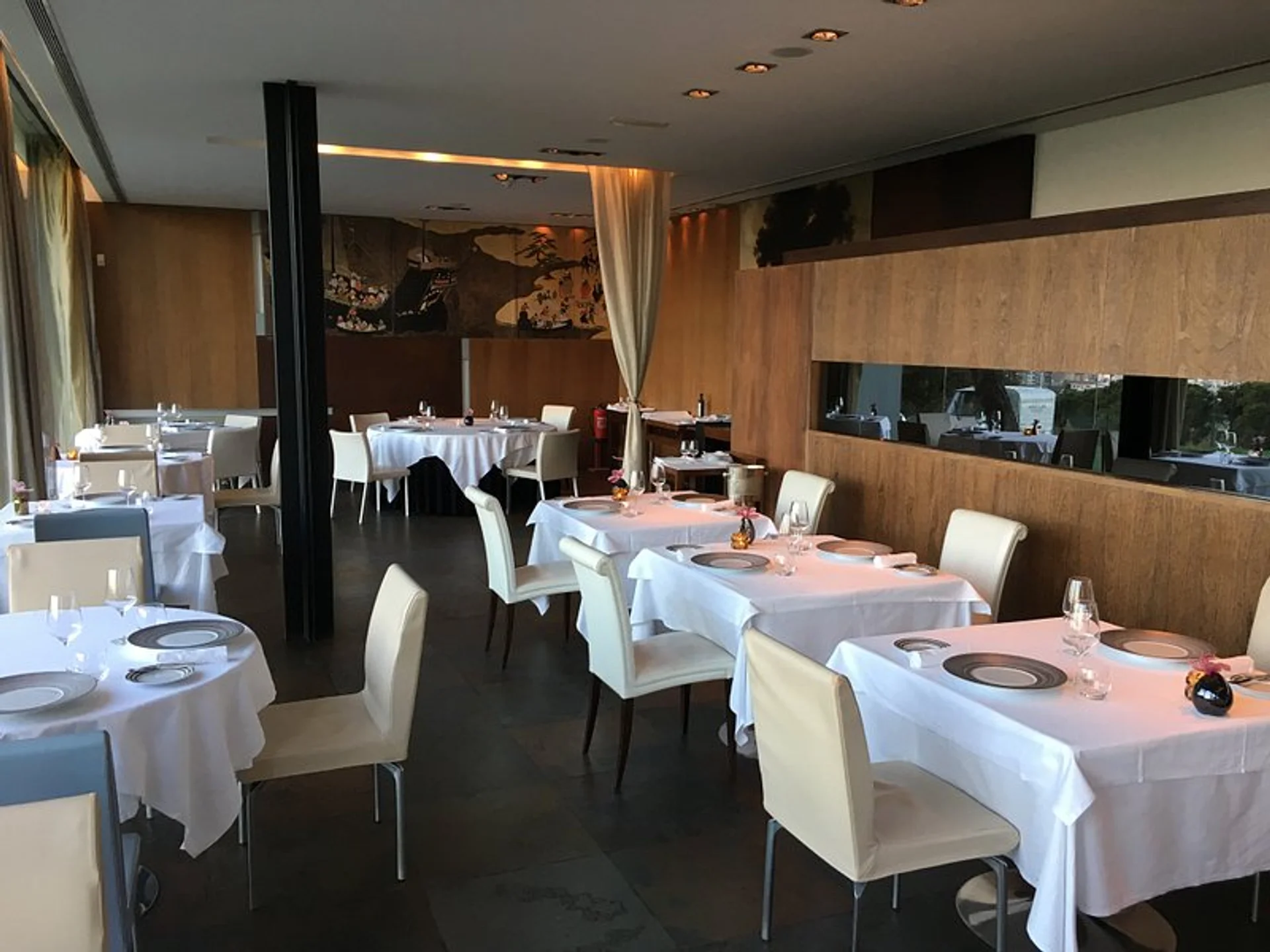 Eleven Restaurant