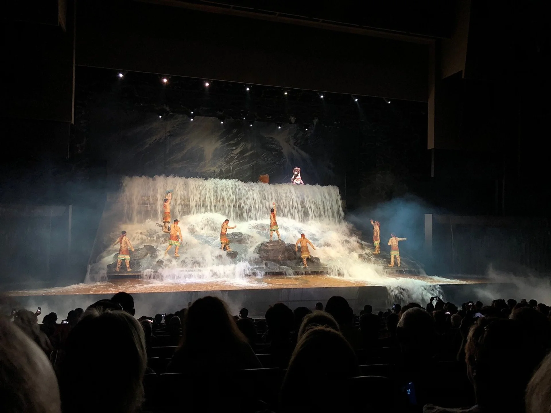 Beijing Happy Valley Oct Theater Golden Mask Dynasty Show