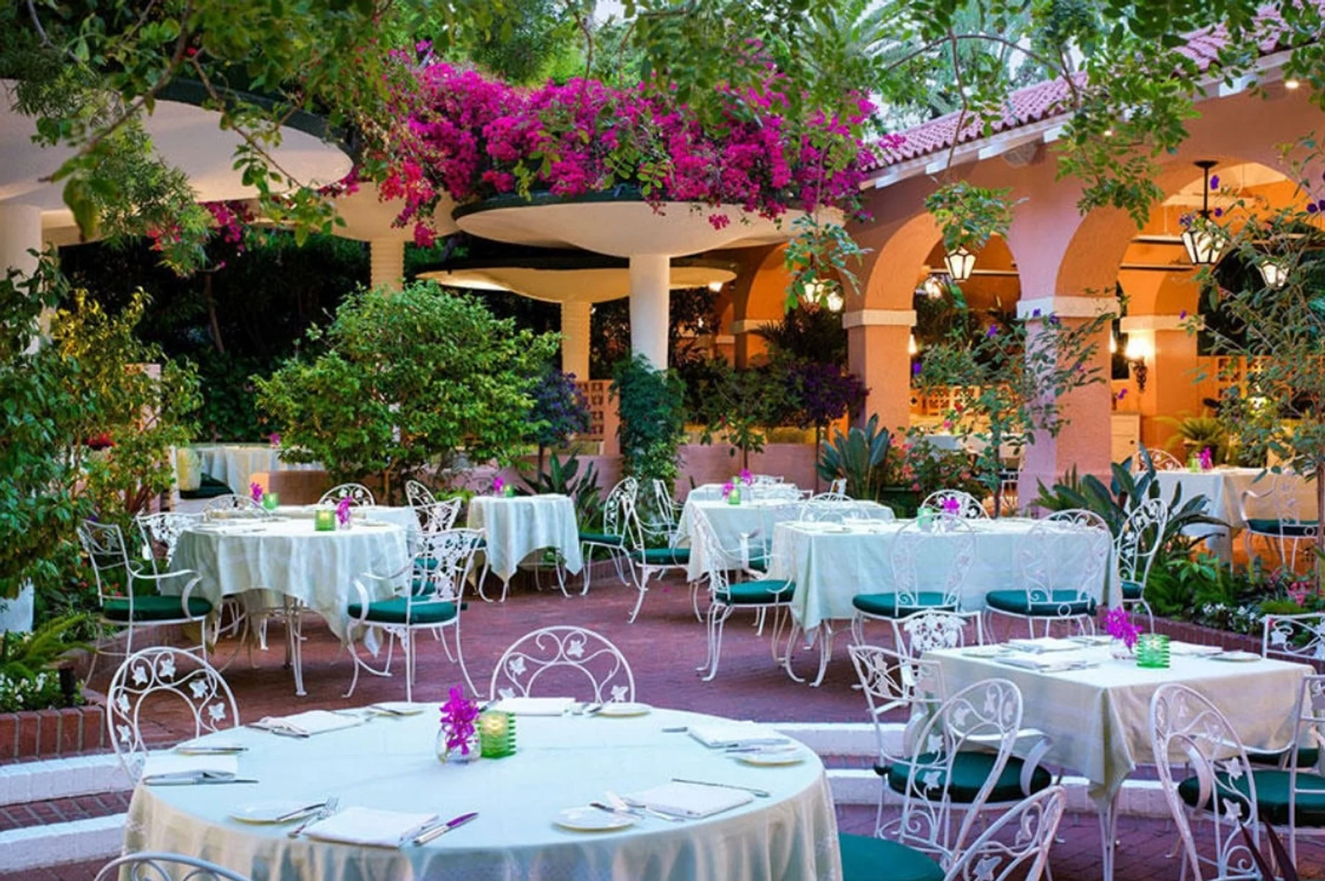 The Polo Lounge