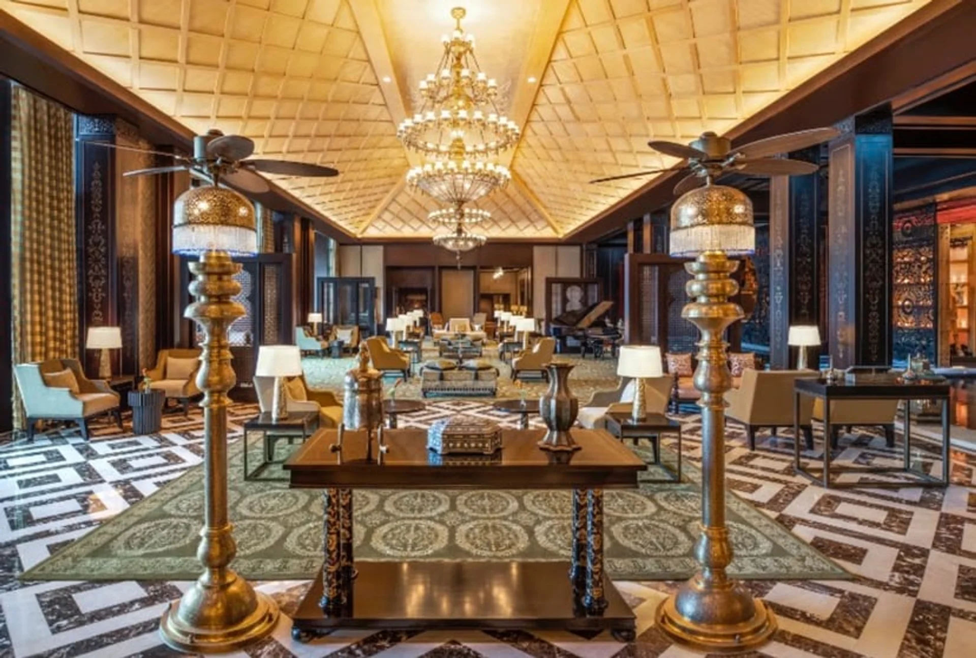 The St. Regis Bar & The Water Garden